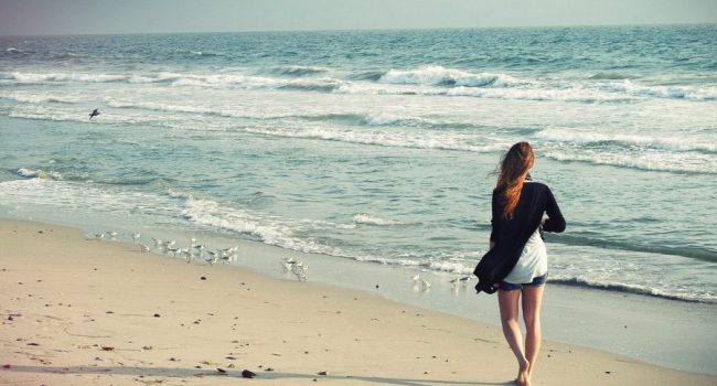 beach-woman beach-woman